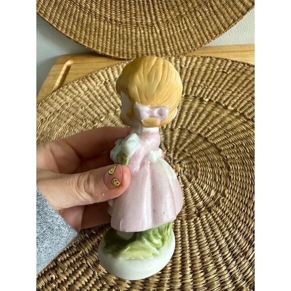 CMA Inc 1980 girl Figurine - Picture 5 of 7